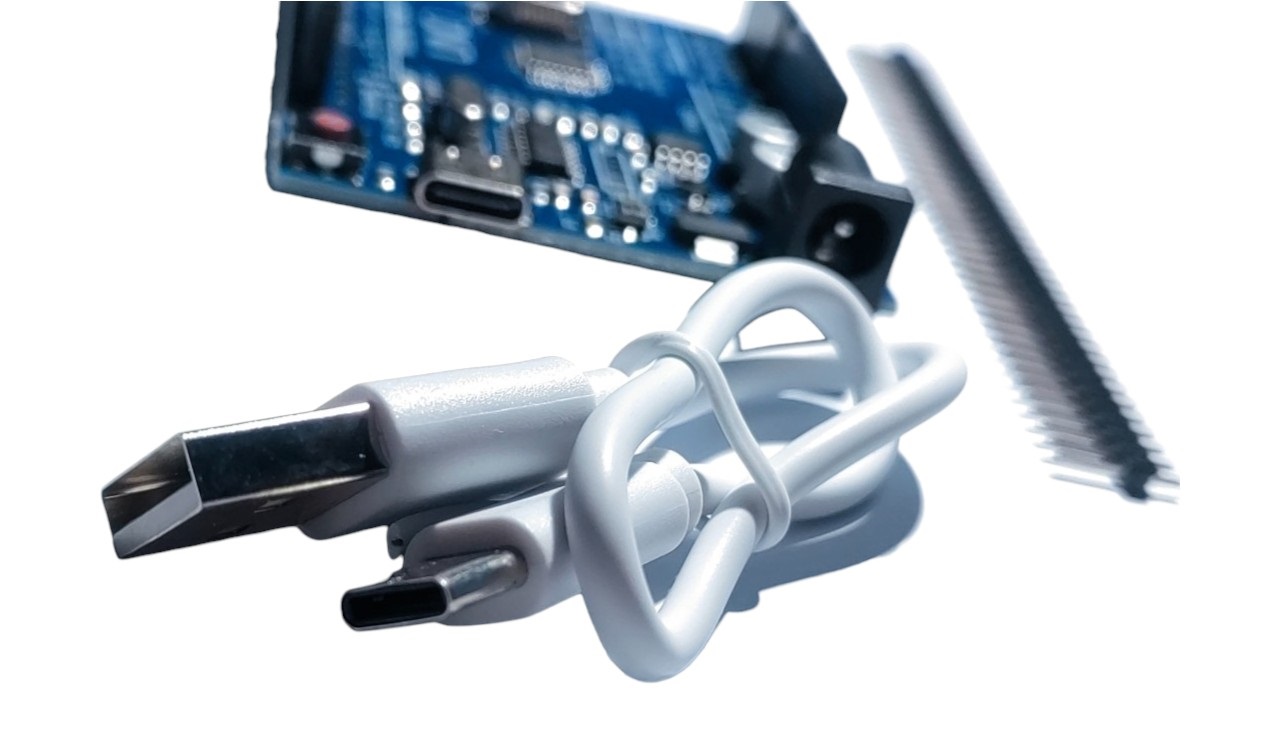 Arduino Uno R3 ATmega328P USB-C Development Board with Cable image 10